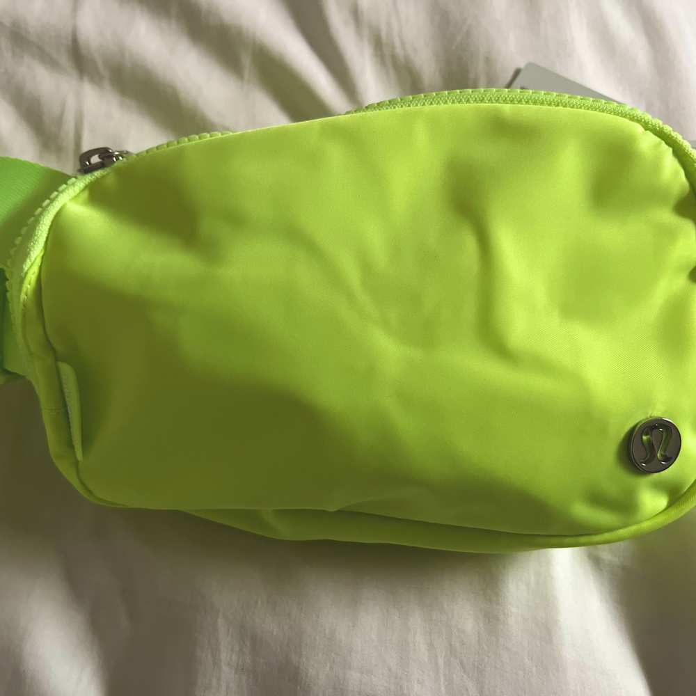 Lululemon Eveywhere belt bag FD Zap